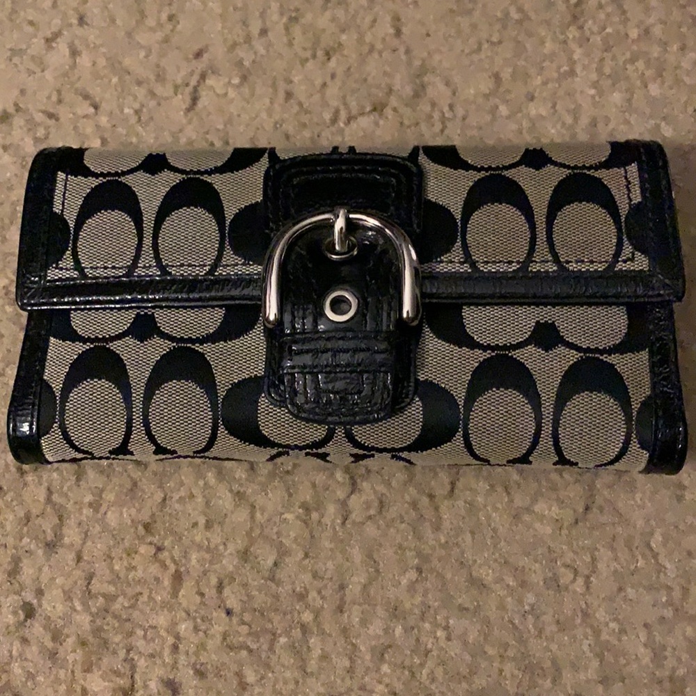 Coach trifold wallet
